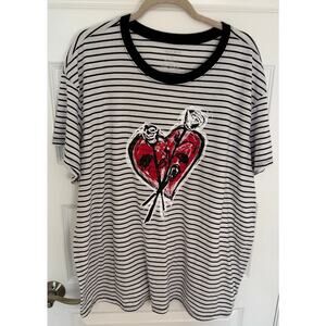 Torrid Striped Graphic Tee Sz 2X Relaxed Fit Black & White Stripes Heart Graphic